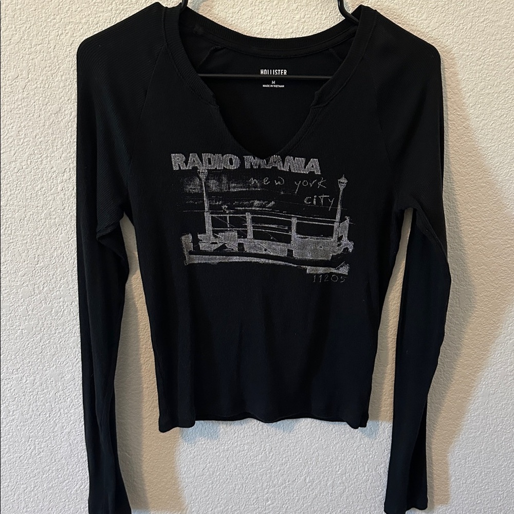 Hollister Black Graphic Long Sleeve Tee